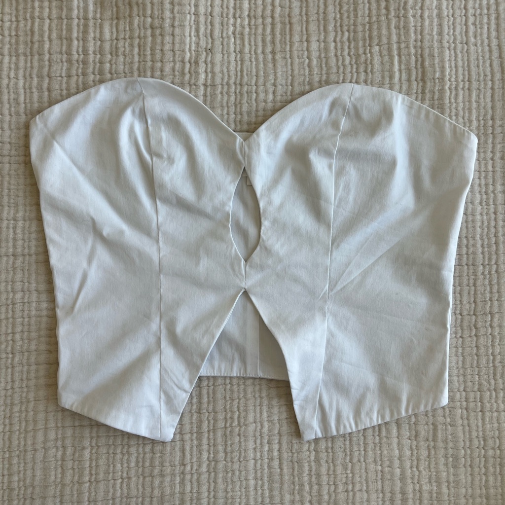 Superdown White Crop